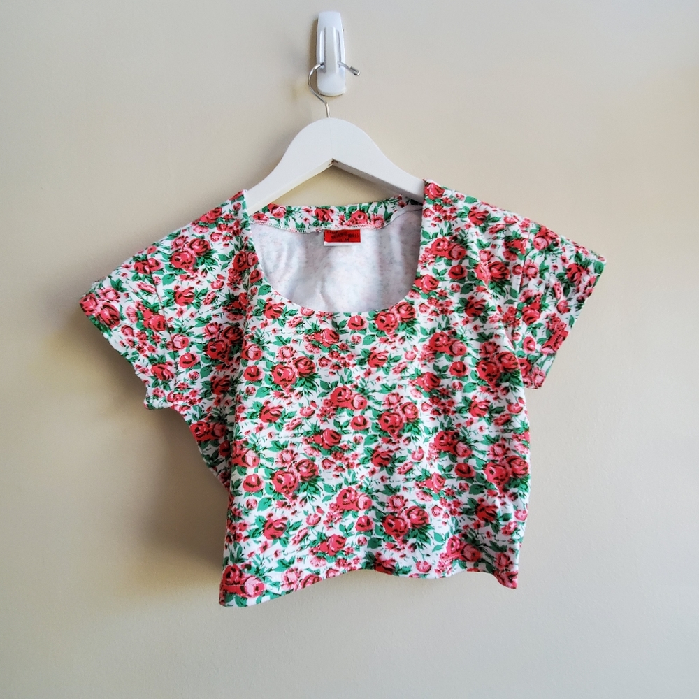 RARE Vintage Camp Beverly Hills floral  square shape neck line Crop top M